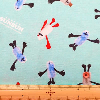 �J���[�o���G�[�V����