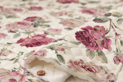 コットンツイルプリントフラワーキルト 全針生地の通販|ノムラテーラー