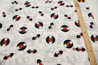 コットンブロードプリント生地 アメリカンヴィンテージレコード生地の