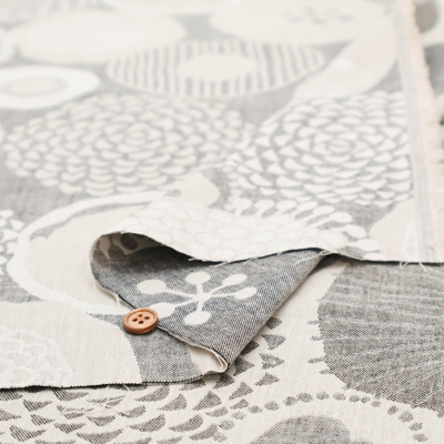 コットンジャガード生地 インクブルーの花生地の通販|ノムラテーラー