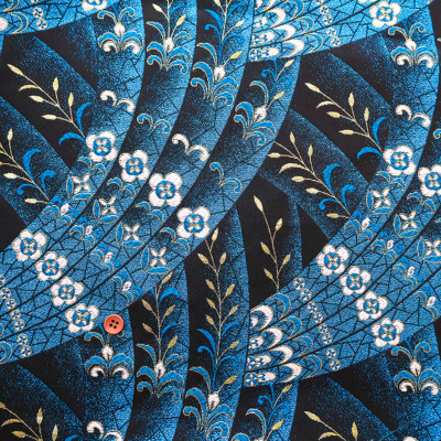 �J���[�o���G�[�V����