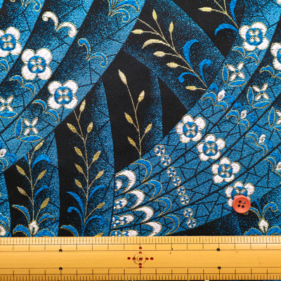 �J���[�o���G�[�V����