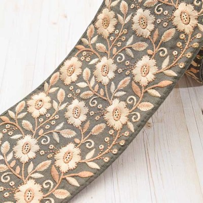 インド製　刺繍リボン　約100mm幅