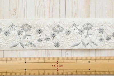 インド製 刺繍リボン 約45mm幅生地の通販|ノムラテーラーオンライン