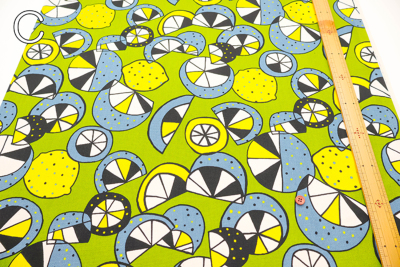 �J���[�o���G�[�V����