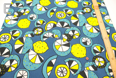 �J���[�o���G�[�V����