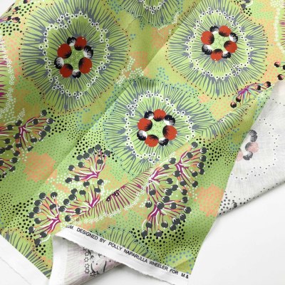 �J���[�o���G�[�V����